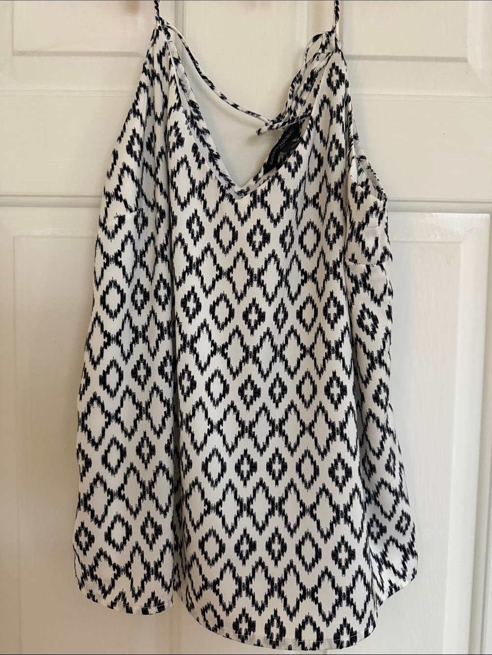 Banana Republic Black and White Printed V-Neck Tank
